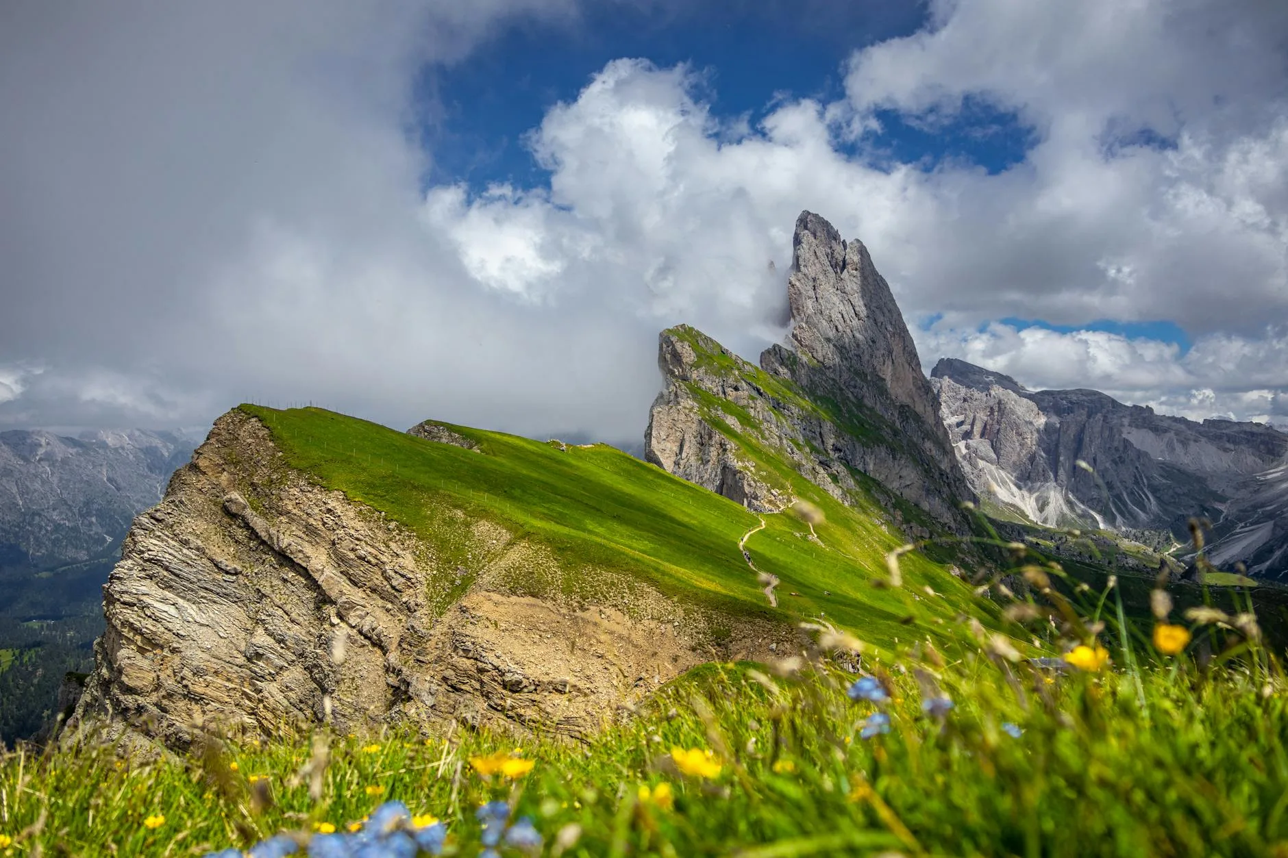 Jour 2 — Seceda : la randonnée panoramique la plus spectaculaire