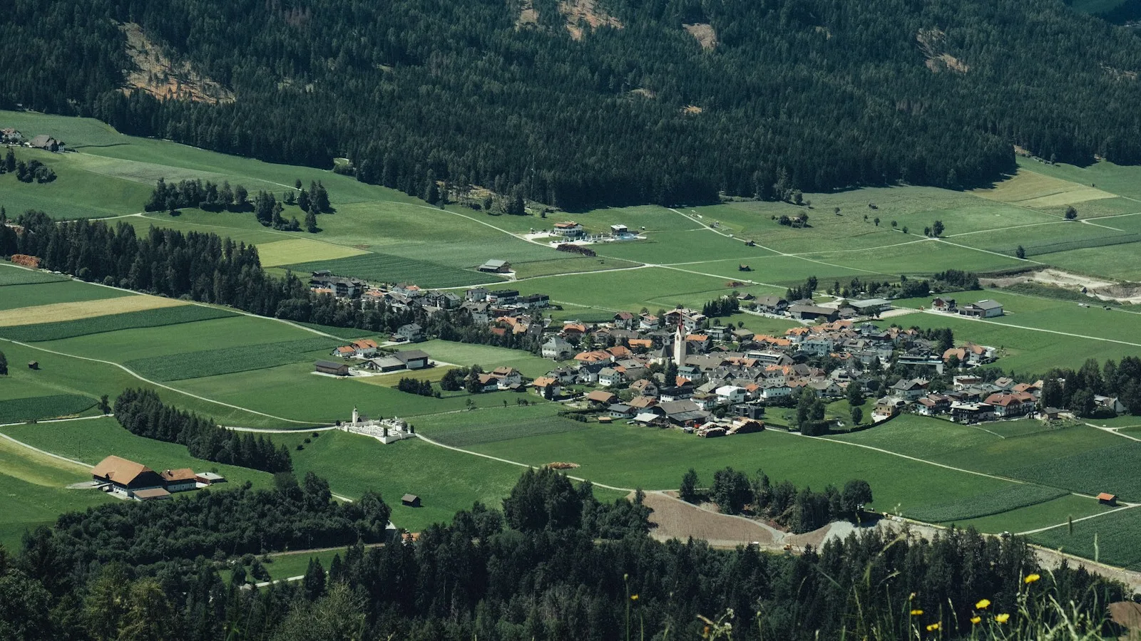 À 10-15 minutes : Villabassa et Monguelfo, le meilleur compromis