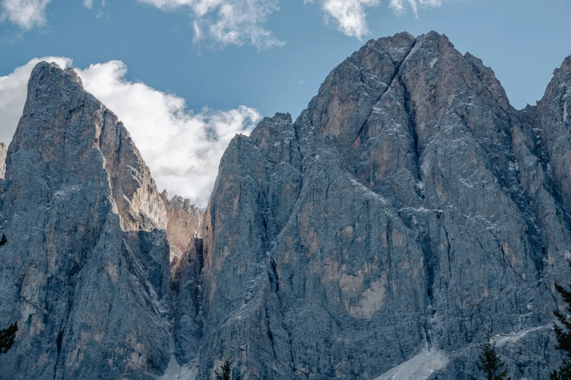 Via ferrata : guide recommandé, pas toujours indispensable