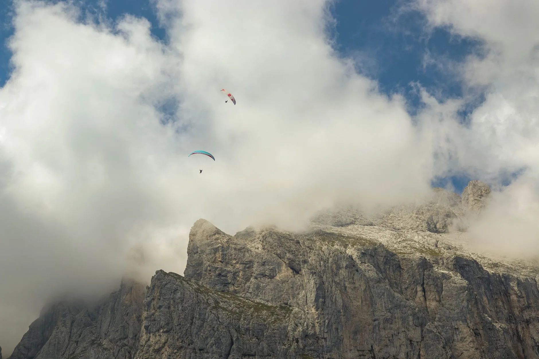 Apprendre le parapente dans les Dolomites